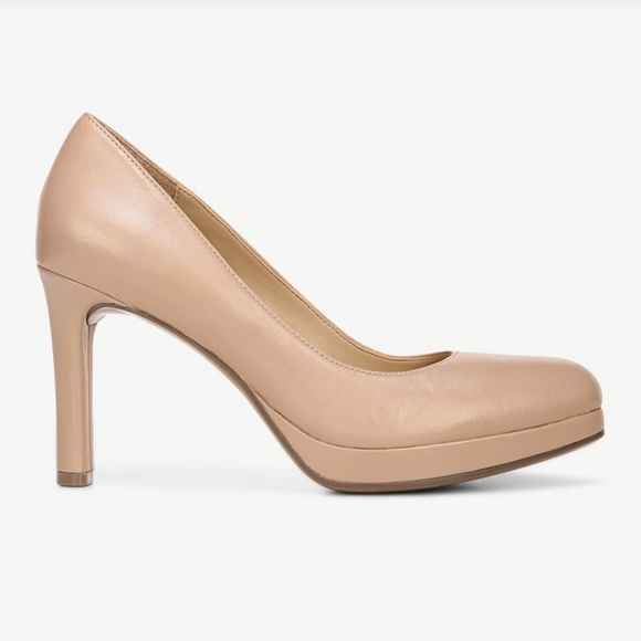 Naturalizer Classic Tan Heels "Teresa" - Picture 2 of 8